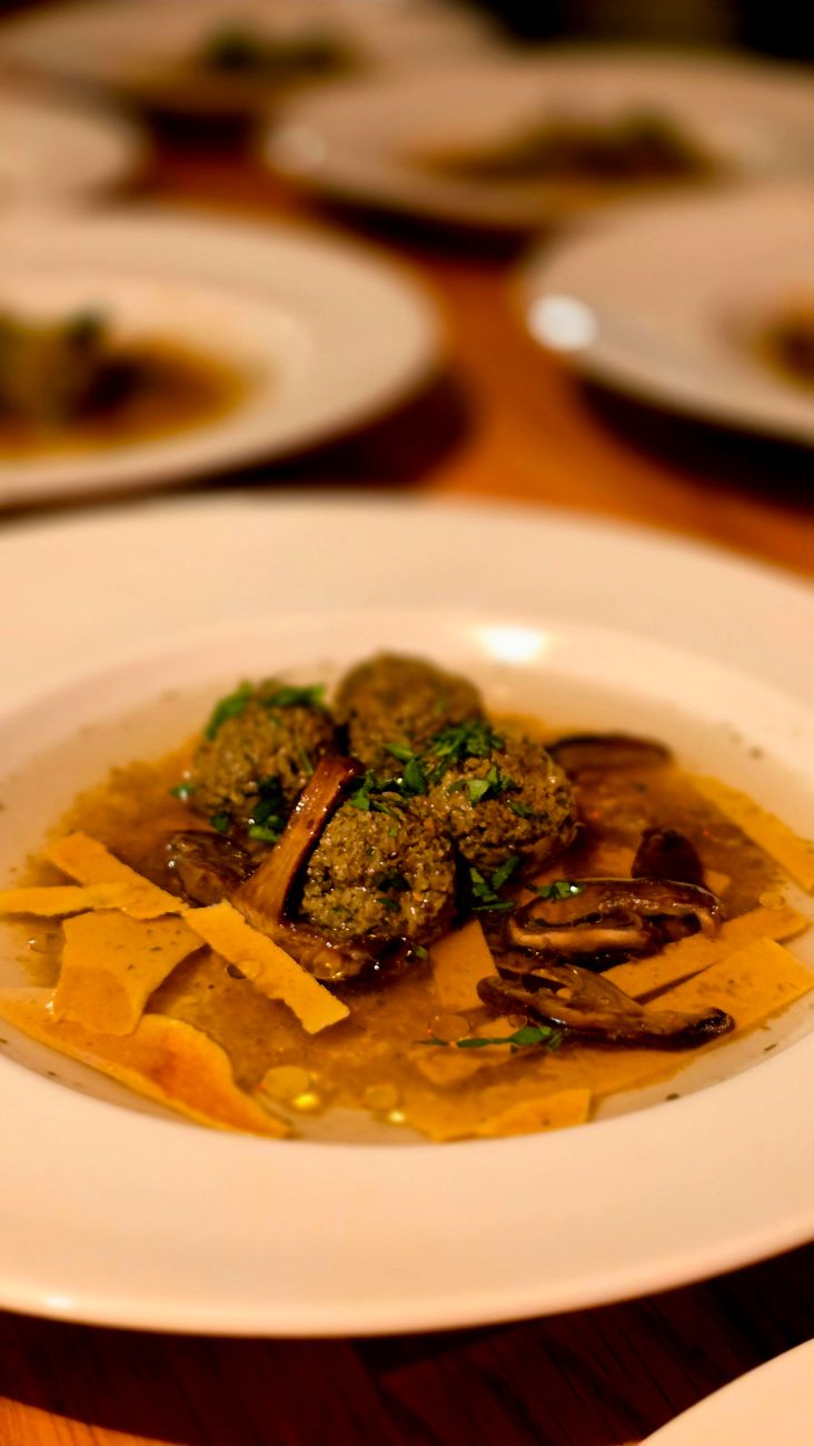 Pilz-Suppe mit Knödel